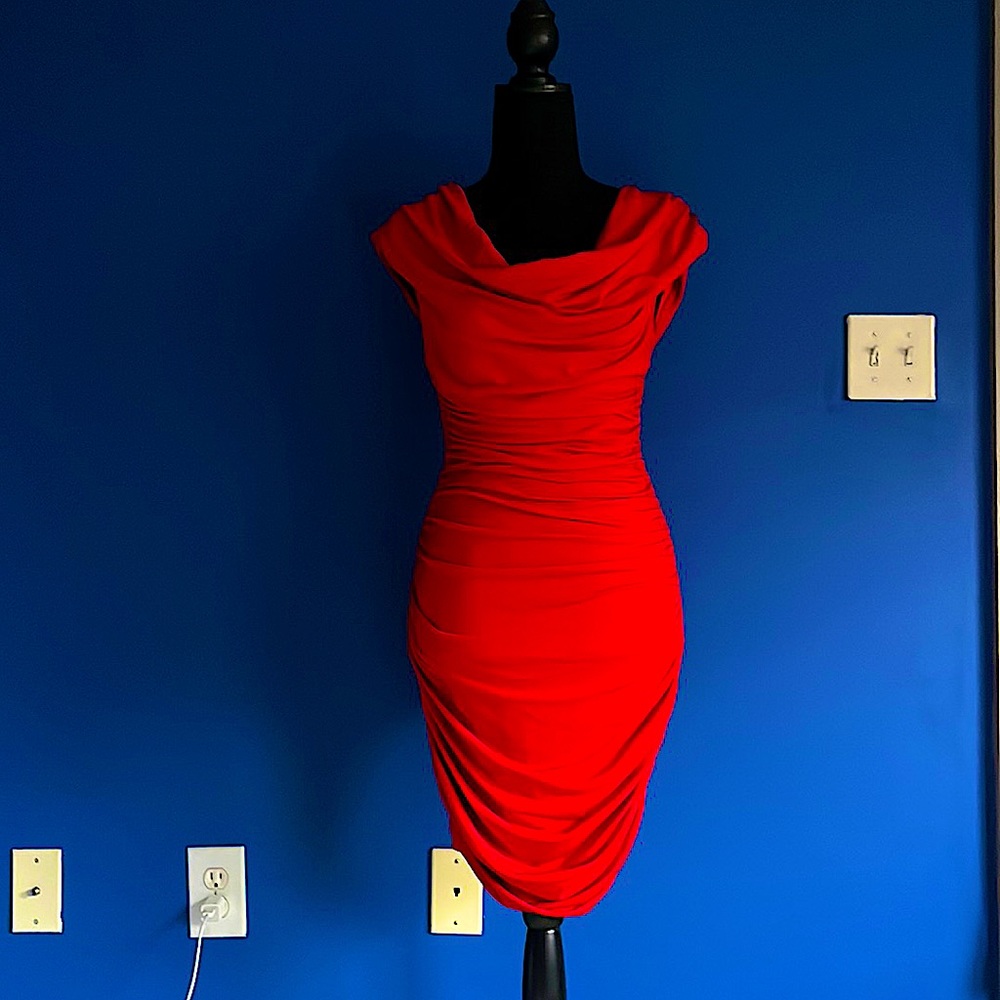Gorgeous like-new cocktail dress from Express.